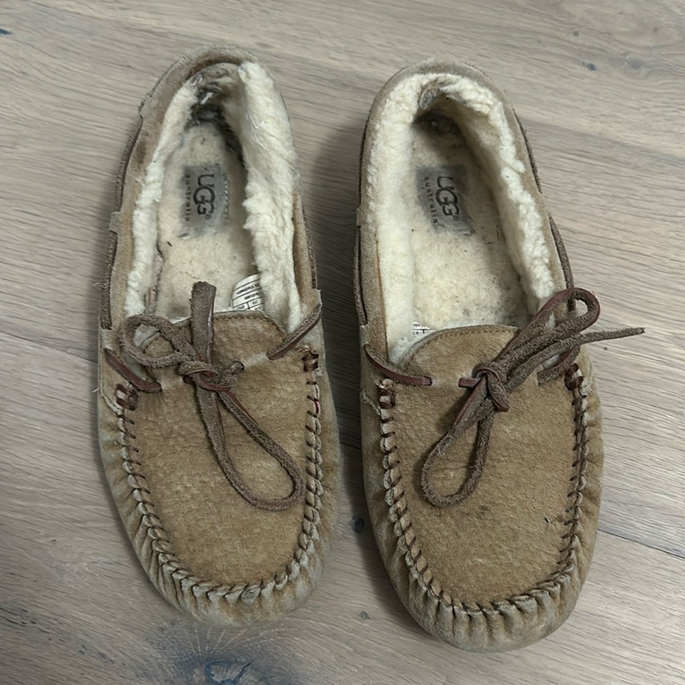 Ugg Dakota wool slippers